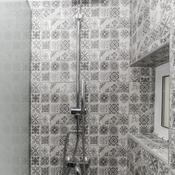Candia maisonette heraklion apartment for rent shower